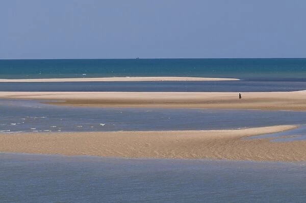 Sandbank at the Antsanitian Beach Resort, Mahajanga, Madagascar, Indian Ocean, Africa
