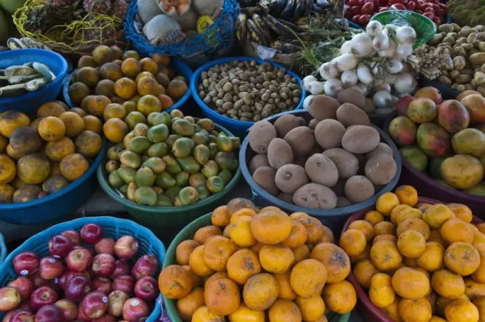Framed Print : Santa Maria de Jesus market, Guatemala, Central America