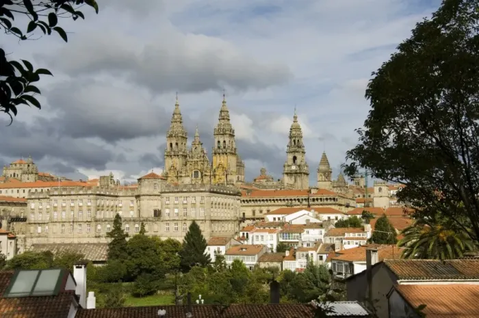 Framed Print : Santiago Cathedral with the Palace of Raxoi in foreground Framed Print : Santiago Cathedral with the Palace of Raxoi in foreground