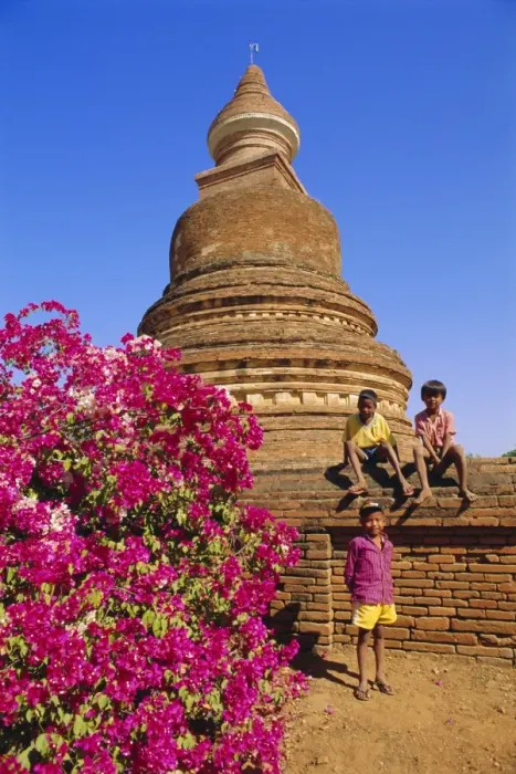 Framed Print : Sapada Pagoda, Bagan, Myanmar, Asia Framed Print : Sapada Pagoda, Bagan, Myanmar, Asia
