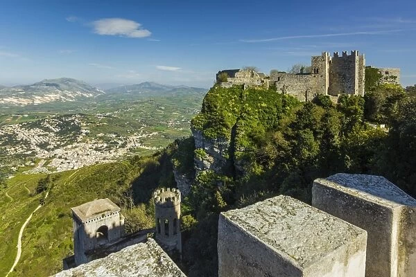Saracen Arab era Pepoli Castle, now a hotel, in historic town high above Trapani at 750m, Erice, Trapani, Sicily, Italy, Mediterranean, Europe