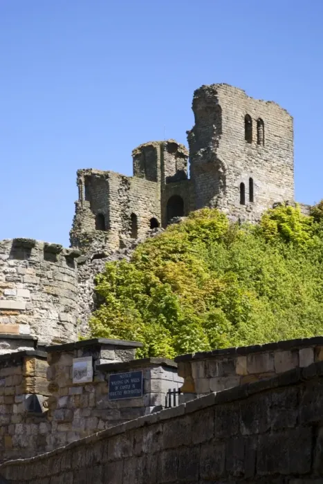 Framed Print : Scarborough Castle Keep, Scarborough, North Yorkshire, Yorkshire, England, United Kingdom, Europe Framed Print : Scarborough Castle Keep, Scarborough, North Yorkshire, Yorkshire, England, United Kingdom, Europe