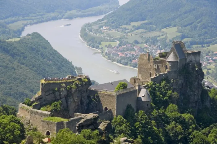 Framed Print : Schloss Aggstein with River Danube, Wachau, Austria Framed Print : Schloss Aggstein with River Danube, Wachau, Austria