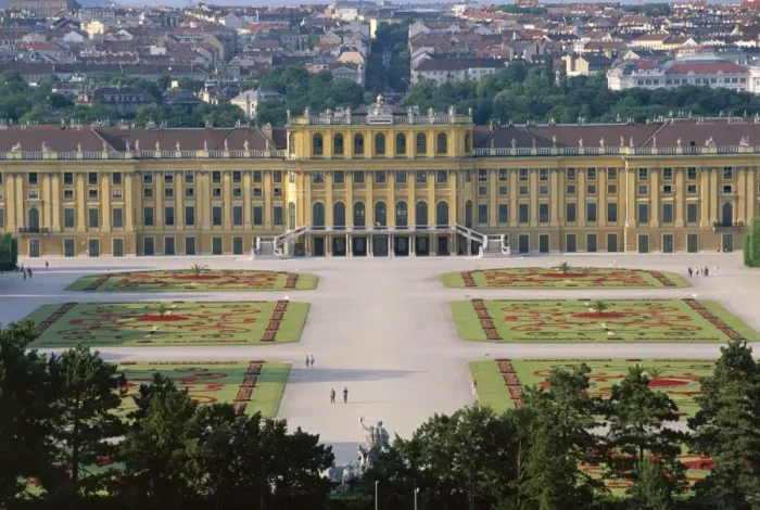 Framed Print : Schonbrunn Palace and Gardens, UNESCO World Heritage Site, Vienna, Austria, Europe Framed Print : Schonbrunn Palace and Gardens, UNESCO World Heritage Site, Vienna, Austria, Europe