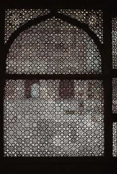 Screen, Friday Mosque