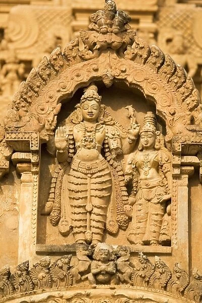 Detail of sculpted Hindu deities on the Bridhadishwara Temple (Bridhadeeshwara Temple)