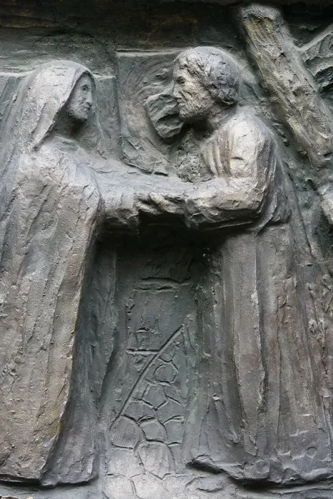 Framed Print : Sculpture of Jesus meeing his mother on the Via Dolorosa on the Notre Dame door Framed Print : Sculpture of Jesus meeing his mother on the Via Dolorosa on the Notre Dame door