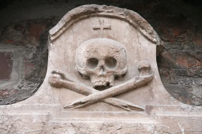 Framed Print : Sculpture of skull and crossed bones outside Frauenkirche, Munich, Bavaria, Europe Framed Print : Sculpture of skull and crossed bones outside Frauenkirche, Munich, Bavaria, Europe