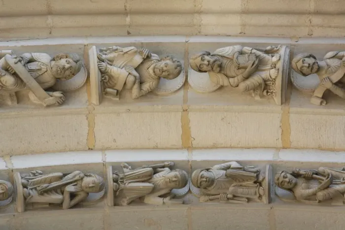 Framed Print : Sculptures on the arch, Vezelay Basilica, Vezelay, Yonne, Burgundy, France, Europe Framed Print : Sculptures on the arch, Vezelay Basilica, Vezelay, Yonne, Burgundy, France, Europe