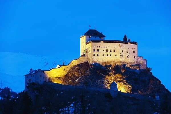Scuol Castle (Schloss Tarasp), Scuol-Tarasp, Graubunden, Swiss Alps, Switzerland, Europe