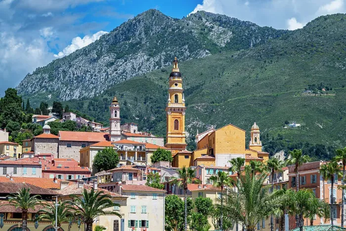 Framed Print : Seaside town of Menton, Alpes Maritimes, Provence-Alpes-Cote d'Azur, French Riviera, France, Europe Framed Print : Seaside town of Menton, Alpes Maritimes, Provence-Alpes-Cote d'Azur, French Riviera, France, Europe