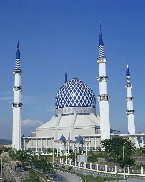 Selangor State Mosque (Sultan Salahuddin Abdul Aziz Shah Mosque)