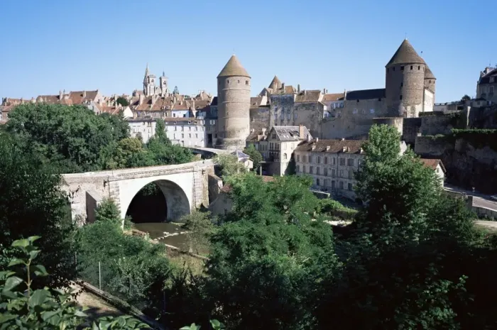 Framed Print : Semur, Burgundy, France, Europe Framed Print : Semur, Burgundy, France, Europe