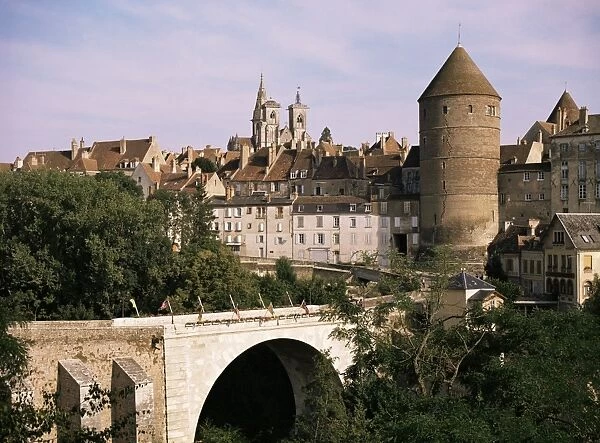 Semur-en-Auxois, Burgundy, France, Europe