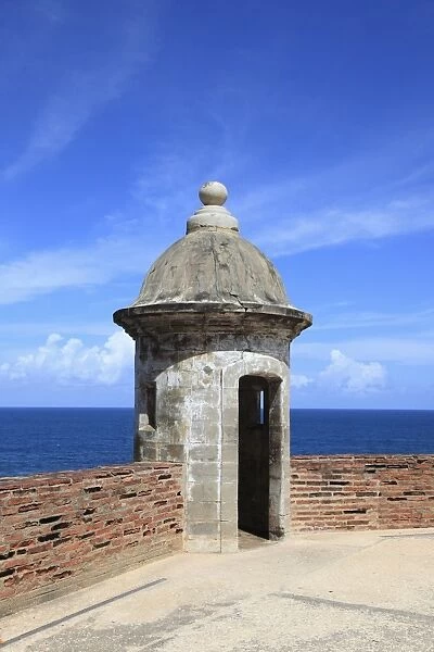 Sentry, San Cristobal Fort (Castillo de San Cristobal), UNESCO World Heritage Site, Old San Juan, San Juan, Puerto Rico, West Indies, Caribbean, United States of America, Central America