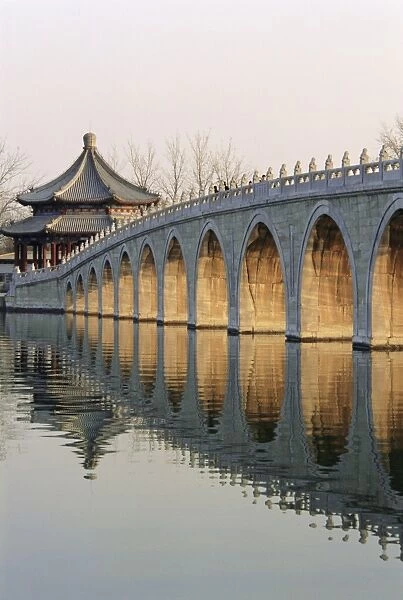 Seventeen Arch Bridge, Kunming Lake, Summer Palace, Beijing, China, Asia