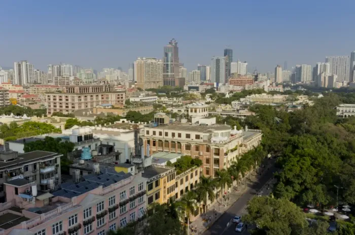 Framed Print : Shamian Island cityscape, Guangzhou, Guangdong, China, Asia Framed Print : Shamian Island cityscape, Guangzhou, Guangdong, China, Asia