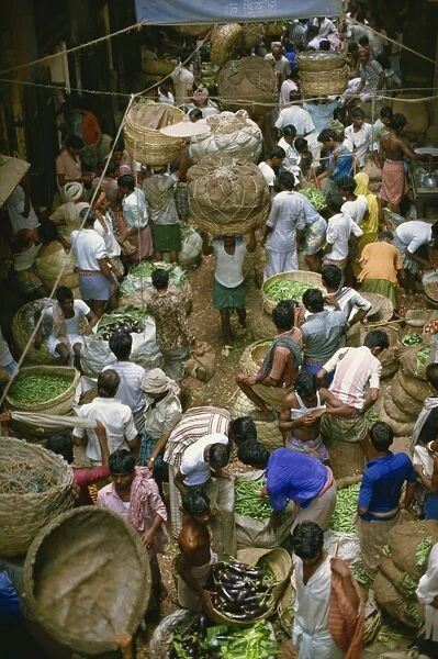 Shealda vegetable market, Kolkata, West Bengal state, India, Asia