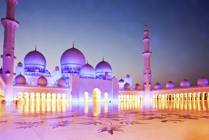 Framed Print : Sheikh Zayed Grand Mosque at dusk, Abu Dhabi, United Arab Emirates Framed Print : Sheikh Zayed Grand Mosque at dusk, Abu Dhabi, United Arab Emirates