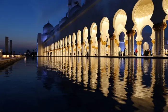 Framed Print : Sheikh Zayed Mosque at dusk, Abu Dhabi, United Arab Emirates, Middle East Framed Print : Sheikh Zayed Mosque at dusk, Abu Dhabi, United Arab Emirates, Middle East