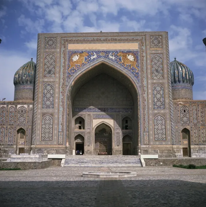 Framed Print : The Sher Dor Madrasah dating from 1636 on Registan Framed Print : The Sher Dor Madrasah dating from 1636 on Registan