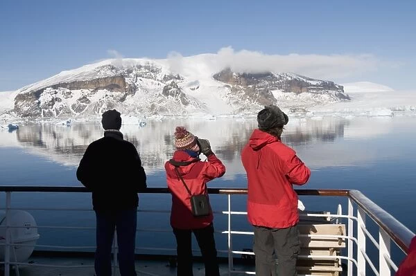 Ship approaching Brown Bluff, Antarctic Peninsula, Antarctica, Polar Regions
