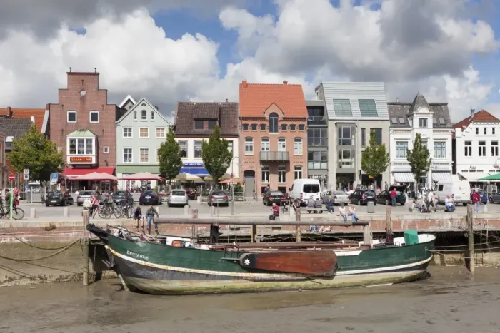 Framed Print : Ship at low tide, Husum, Nordfriesland, Schleswig Holstein, Germany, Europe Framed Print : Ship at low tide, Husum, Nordfriesland, Schleswig Holstein, Germany, Europe