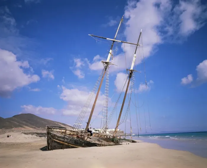 Framed Print : Shipwreck on the beach, Fuerteventura, Canary Islands, Spain, Atlantic, Europe Framed Print : Shipwreck on the beach, Fuerteventura, Canary Islands, Spain, Atlantic, Europe
