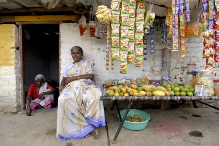 Framed Print : Shop in Madurai, Tamil Nadu, India, Asia Framed Print : Shop in Madurai, Tamil Nadu, India, Asia