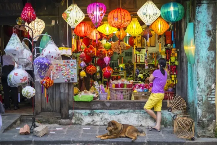 Framed Print : Shop selling silk lanterns in Hoi An, Quang Nam Province, Vietnam, Indochina, Southeast Asia
