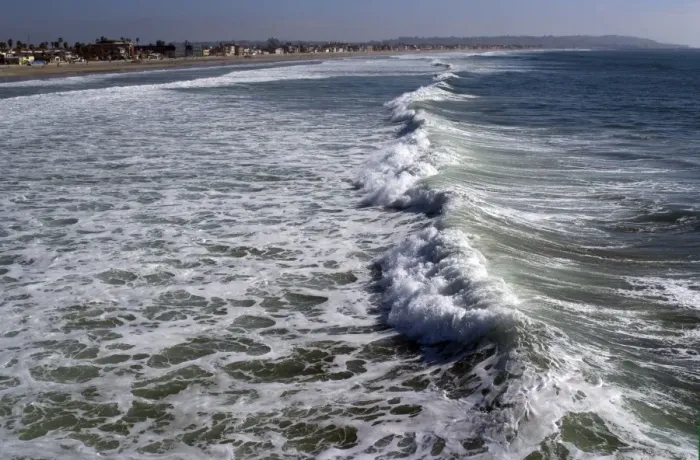 Framed Print : Shoreline with waves coming in, Pacific Beach, San Diego, California, United States of America Framed Print : Shoreline with waves coming in, Pacific Beach, San Diego, California, United States of America