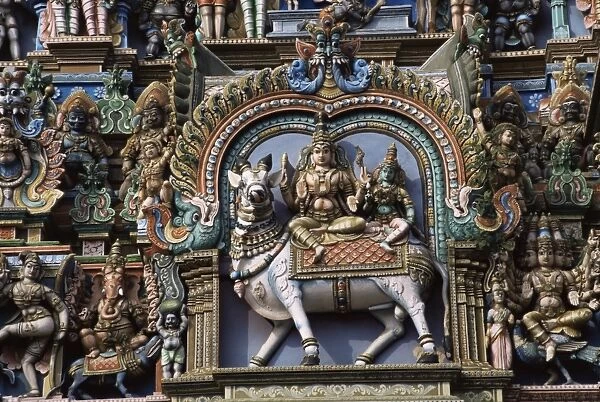 Detail of Shri Meenakshi-Sundareshwarar Temnple