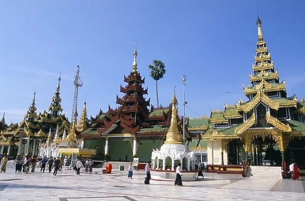 Shwe Dagon Pagoda (Shwedagon Paya), Yangon (Rangoon), Myanmar (Burma), Asia