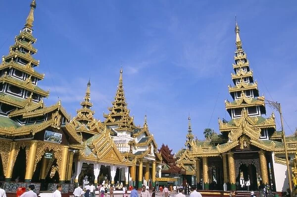 Shwe Dagon Pagoda (Shwedagon Paya), Yangon (Rangoon), Myanmar (Burma), Asia