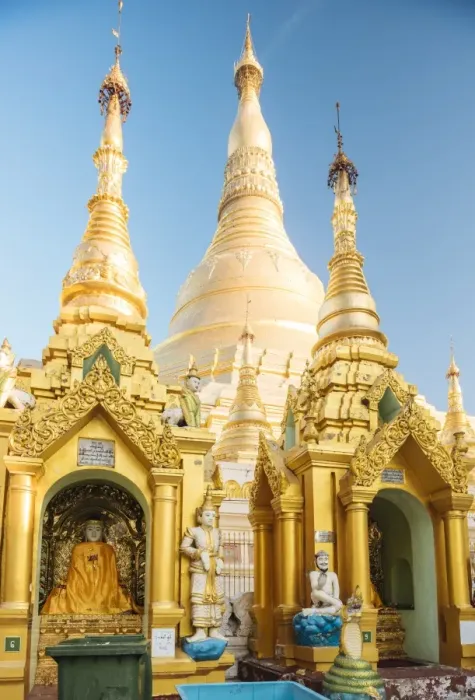 Framed Print : Shwedagon Pagoda, Yangon (Rangoon), Myanmar (Burma), Asia Framed Print : Shwedagon Pagoda, Yangon (Rangoon), Myanmar (Burma), Asia