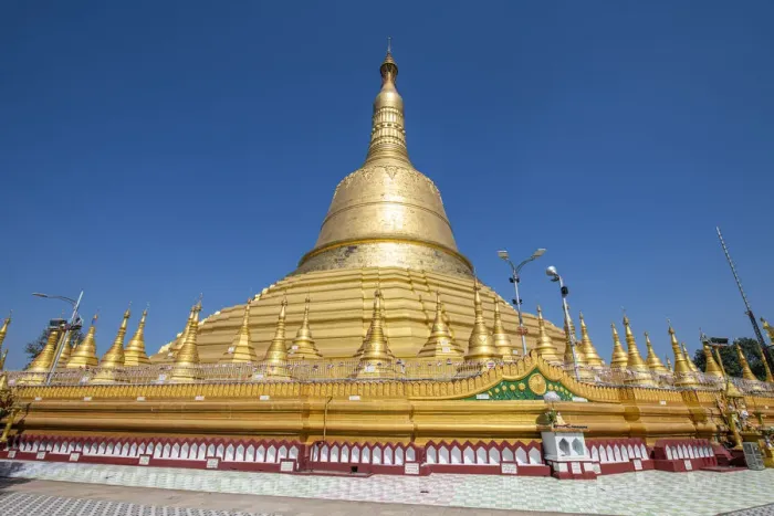 Framed Print : Shwemawdaw Pagoda, Bago, Myanmar (Burma), Asia Framed Print : Shwemawdaw Pagoda, Bago, Myanmar (Burma), Asia