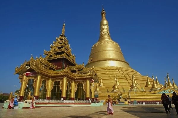 Shwemawdaw Pagoda, Bago (Pegu), Myanmar (Burma), Asia