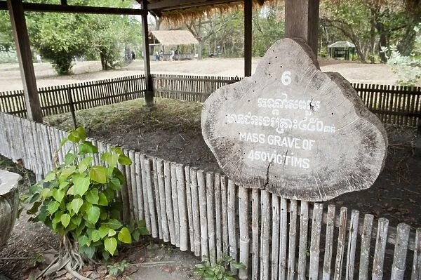 Sign reading Mass Grave of 450 Victims at The Killing Fields, Phnom Penh, Cambodia, Indochina, Southeast Asia, Asia