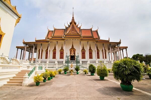 Silver Pagoda, (Temple of the Emerald Buddha) at The Royal Palace, Phnom Penh, Cambodia, Indochina, Southeast Asia, Asia