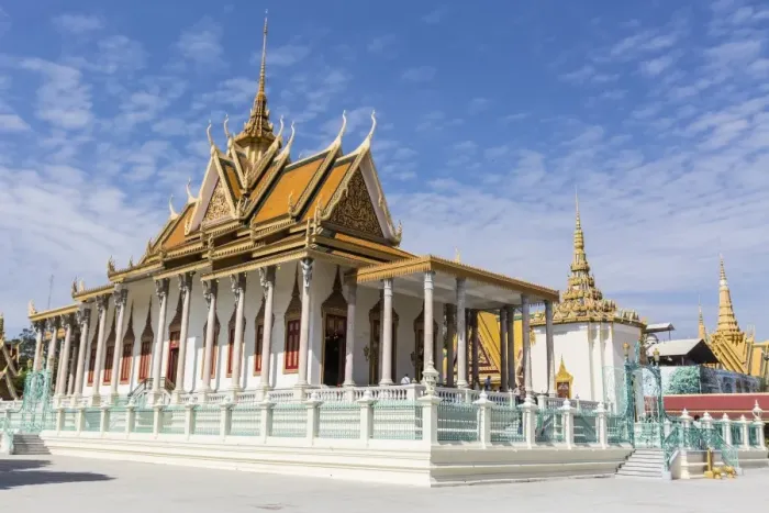 Framed Print : The Silver Pagoda (Wat Preah Keo) in the capital city of Phnom Penh, Cambodia, Indochina, Southeast Asia, Asia Framed Print : The Silver Pagoda (Wat Preah Keo) in the capital city of Phnom Penh, Cambodia, Indochina, Southeast Asia, Asia