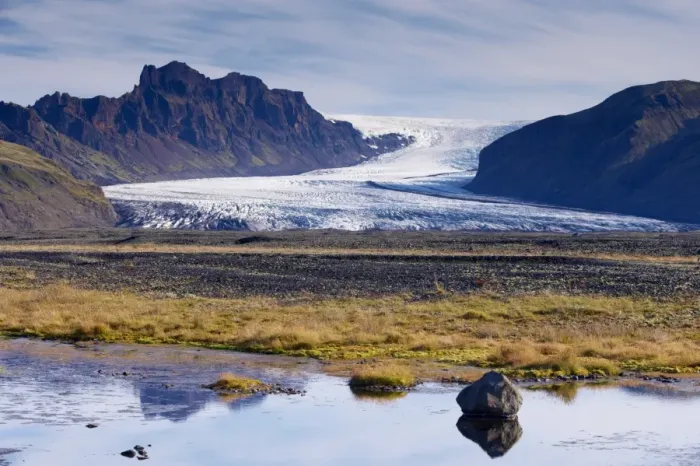 Framed Print : Skaftafellsjokull, impressive glacial tongue of the Vatnajokull ice cap in Skaftafell National Park Framed Print : Skaftafellsjokull, impressive glacial tongue of the Vatnajokull ice cap in Skaftafell National Park