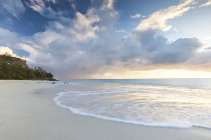 Framed Print : The sky turns pink at sunset and reflected on Ffryes Beach, Antigua, Antigua and Barbuda Framed Print : The sky turns pink at sunset and reflected on Ffryes Beach, Antigua, Antigua and Barbuda