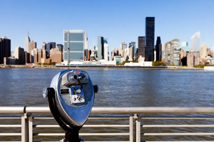 Framed Print : Skyline of Midtown Manhattan seen from the East River showing the Chrysler Building Framed Print : Skyline of Midtown Manhattan seen from the East River showing the Chrysler Building