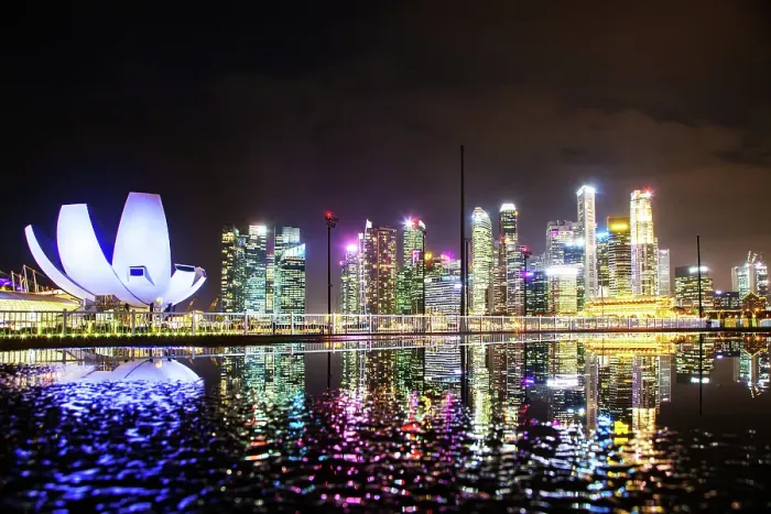 Framed Print : Skyline of Singapore Marina Bay at night, downtown core skyscrapers and the Art Science museum, Singapore Framed Print : Skyline of Singapore Marina Bay at night, downtown core skyscrapers and the Art Science museum, Singapore
