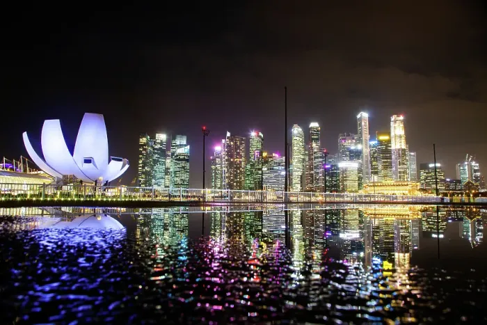 Framed Print : Skyline of Singapore Marina Bay at night downtown core skyscrapers and the Art Science museum, Singapore Framed Print : Skyline of Singapore Marina Bay at night downtown core skyscrapers and the Art Science museum, Singapore