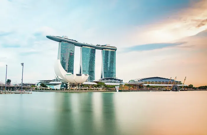 Framed Print : Skyline of Singapore Marina Bay at night with Marina Bay Sands, Art Science museum and tourist boats, Singapore Framed Print : Skyline of Singapore Marina Bay at night with Marina Bay Sands, Art Science museum and tourist boats, Singapore