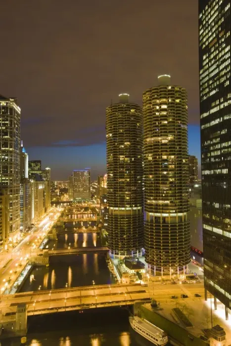 Framed Print : Skyscrapers lining the Chicago River and West Wacker Drive at dusk, Marina City on the right Framed Print : Skyscrapers lining the Chicago River and West Wacker Drive at dusk, Marina City on the right