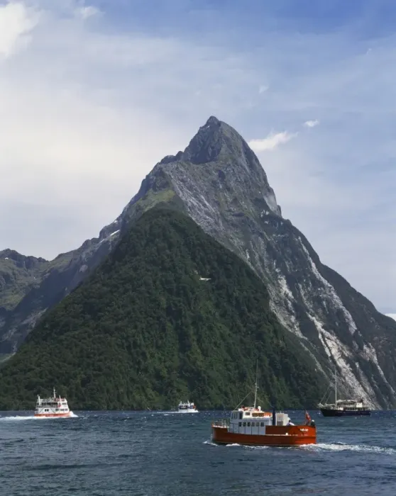Framed Print : Small boats in the water of Milford Sound in front of Mitre Peak Framed Print : Small boats in the water of Milford Sound in front of Mitre Peak