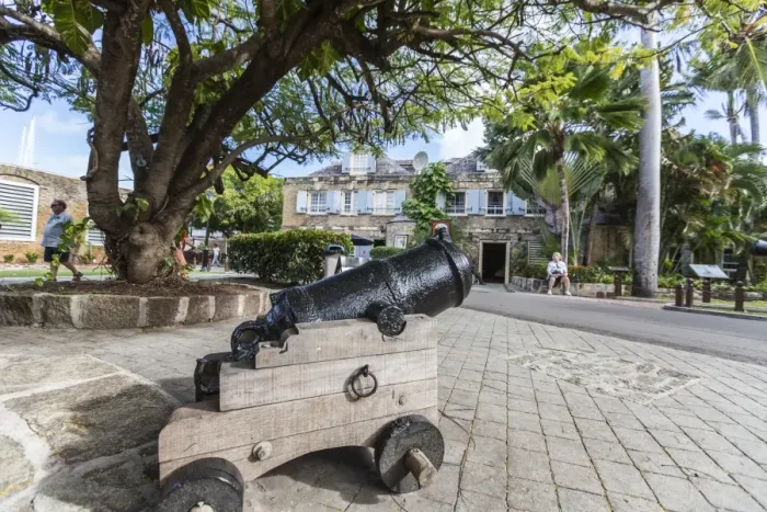 Framed Print : Small cannon in the courtyard in front of James Fort, built by the King of England Framed Print : Small cannon in the courtyard in front of James Fort, built by the King of England