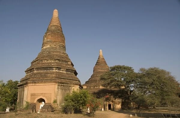 Small paya, Bagan (Pagan), Myanmar (Burma), Asia